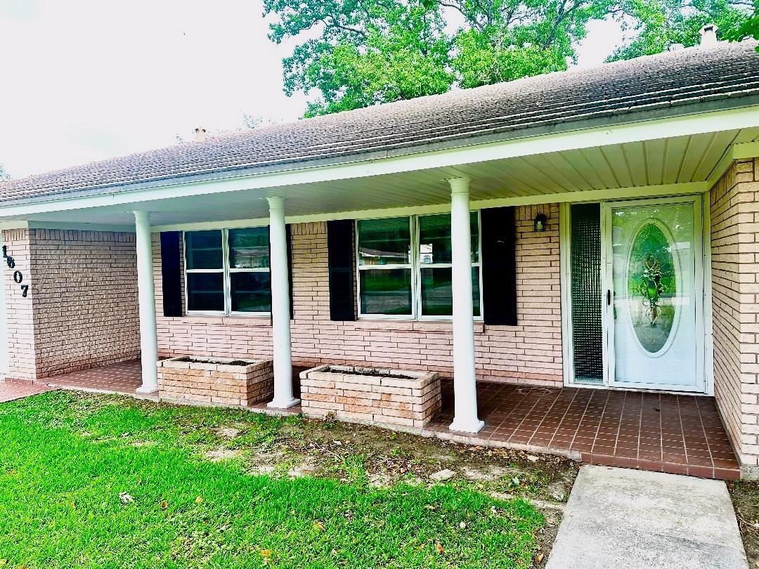 1607 Mcfarland Street