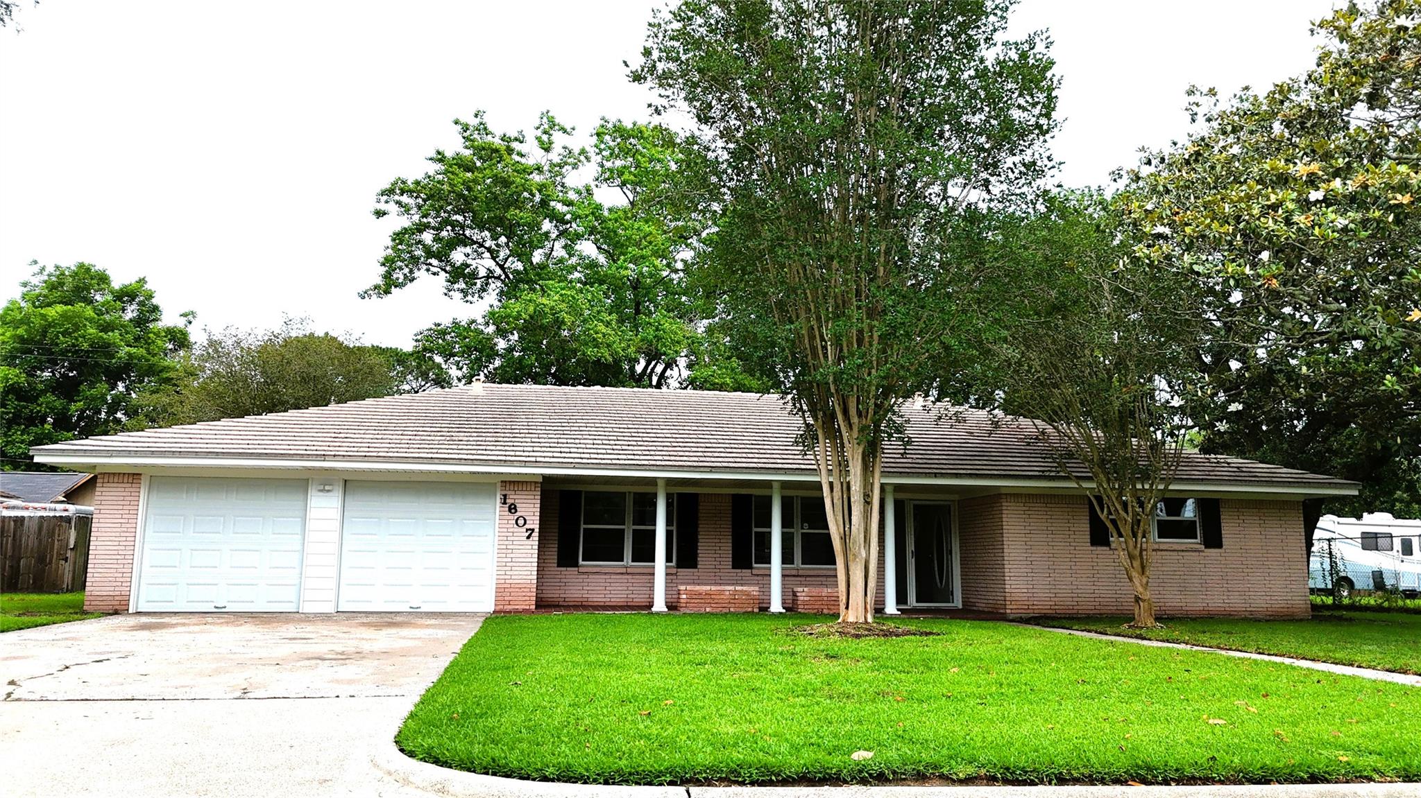 1607 Mcfarland Street