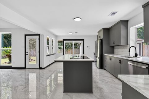 Tiny photo for 5218 Timber Shade Drive, Houston, TX 77345 (MLS # 19279074)