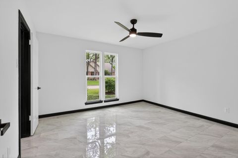 Tiny photo for 5218 Timber Shade Drive, Houston, TX 77345 (MLS # 19279074)
