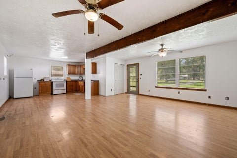 Homes For Sale - 21000 Buck Knoll Road<br/> Splendora, TX 77372