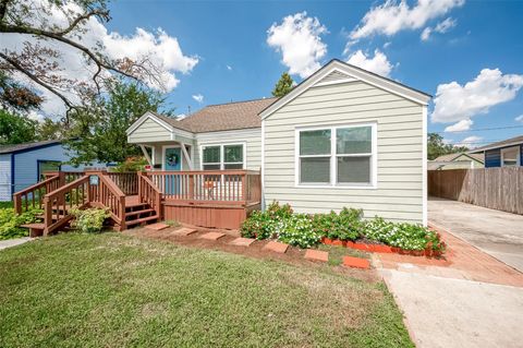 Photo of 307 Gale Street, Houston, TX 77009 (MLS # 34960256)