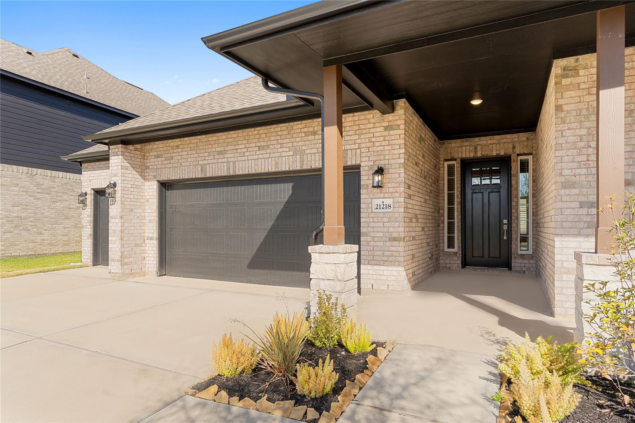 21218 Harbor Green Lane