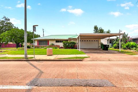 Photo of 8001 Hammerly Boulevard, Houston, TX 77055 (MLS # 62831184)