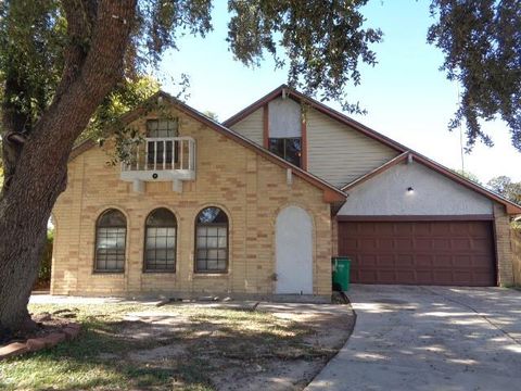 Photo of 8403 Windell Lane, Houston, TX 77040 (MLS # 9928957)