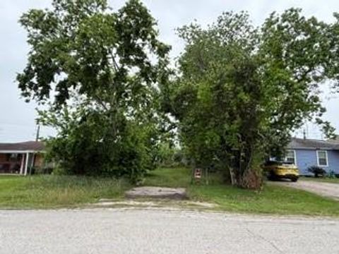 Photo of 606 Nebraska Street, South Houston, TX 77587 (MLS # 26695394)
