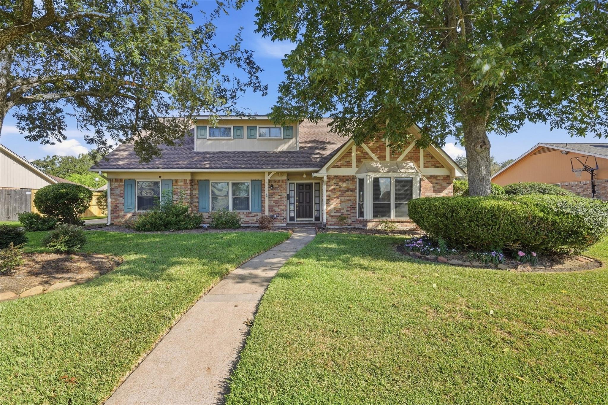 3903 Ecuador Drive