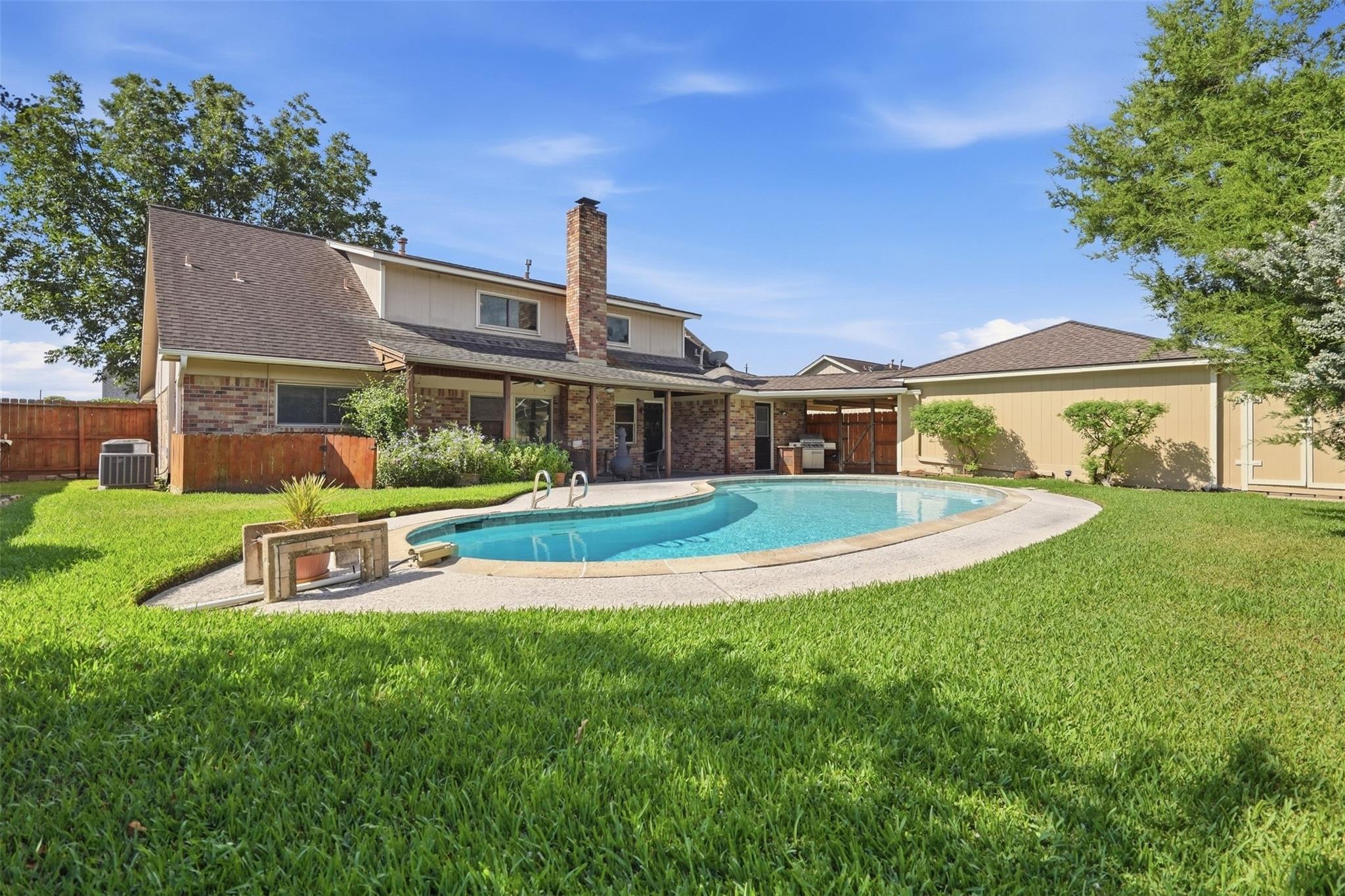 3903 Ecuador Drive