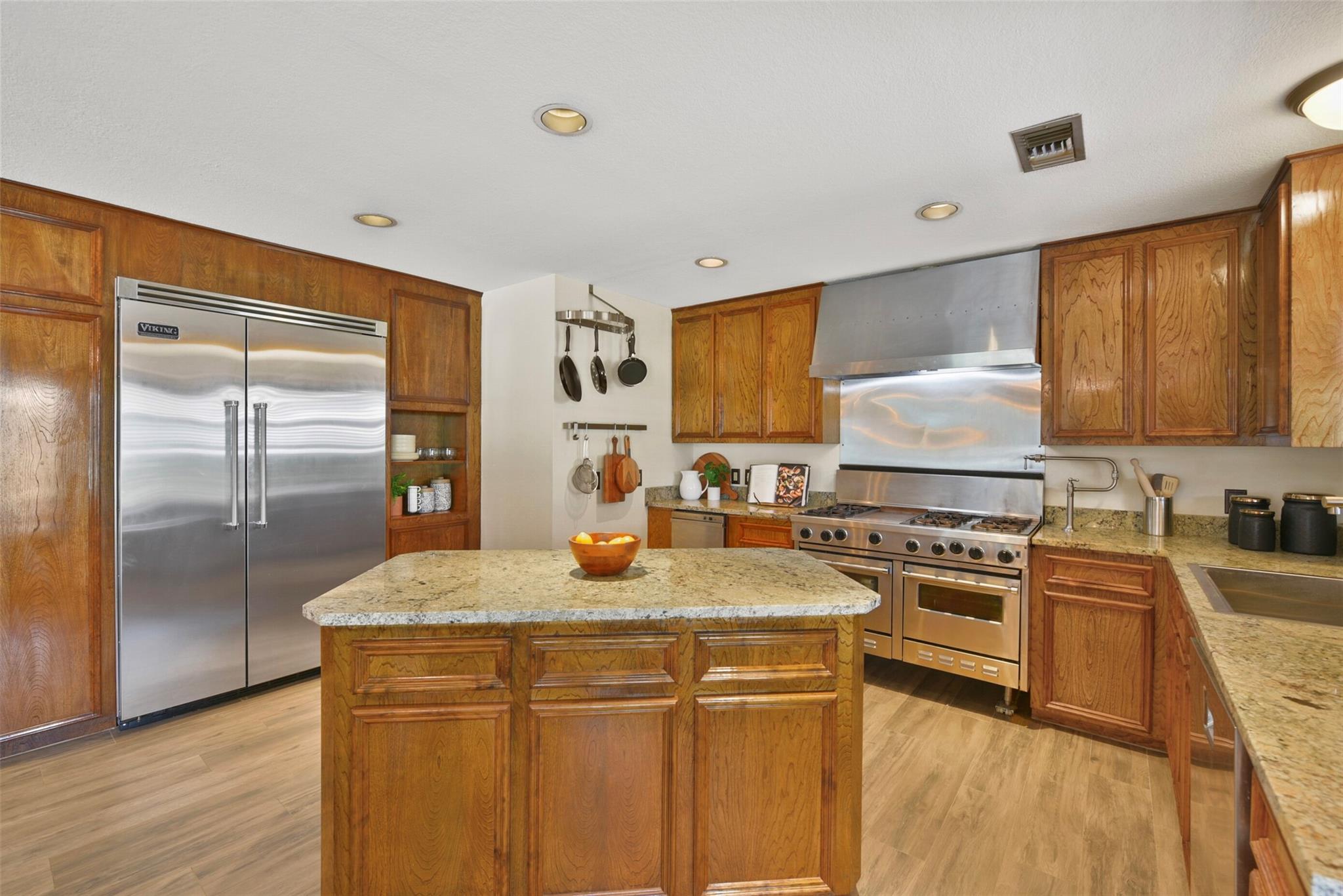 2204 Airline Drive