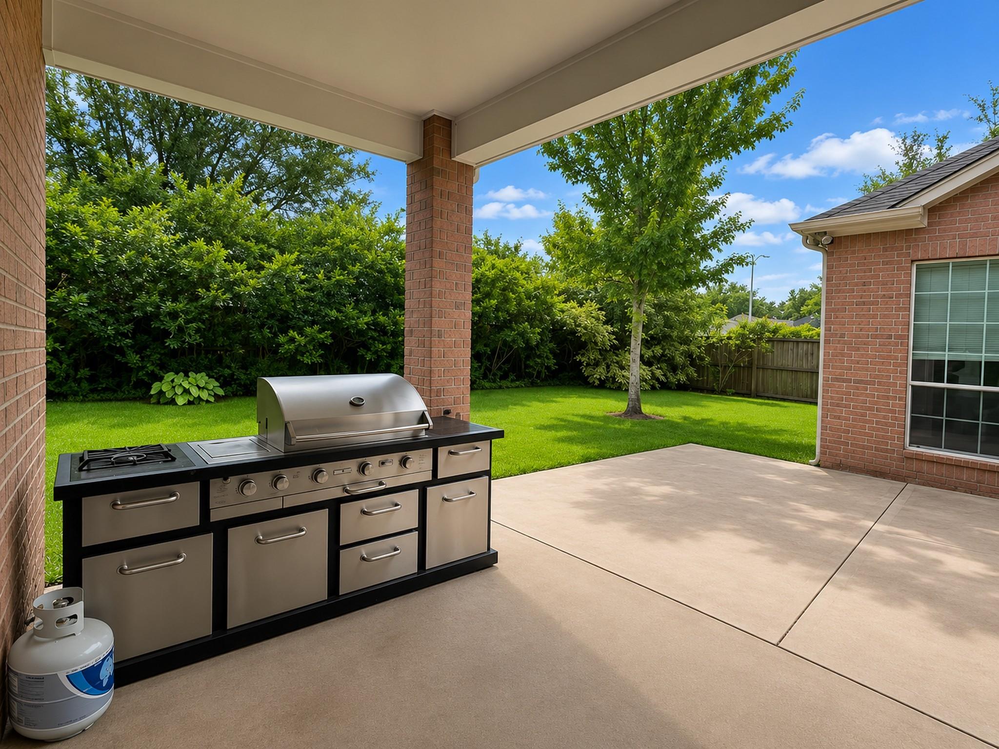 3902 Lake Hawkins Lane