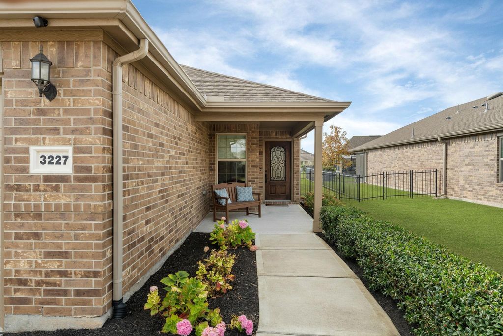 Photo of 3227 Golden Eagle Way, Richmond, TX 77469 (MLS # 75513418)