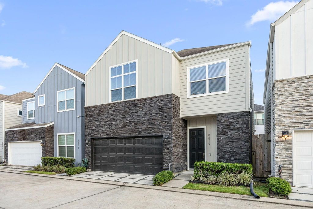 Photo of 8817 Hollister Pine Court, Houston, TX 77080 (MLS # 68511836)