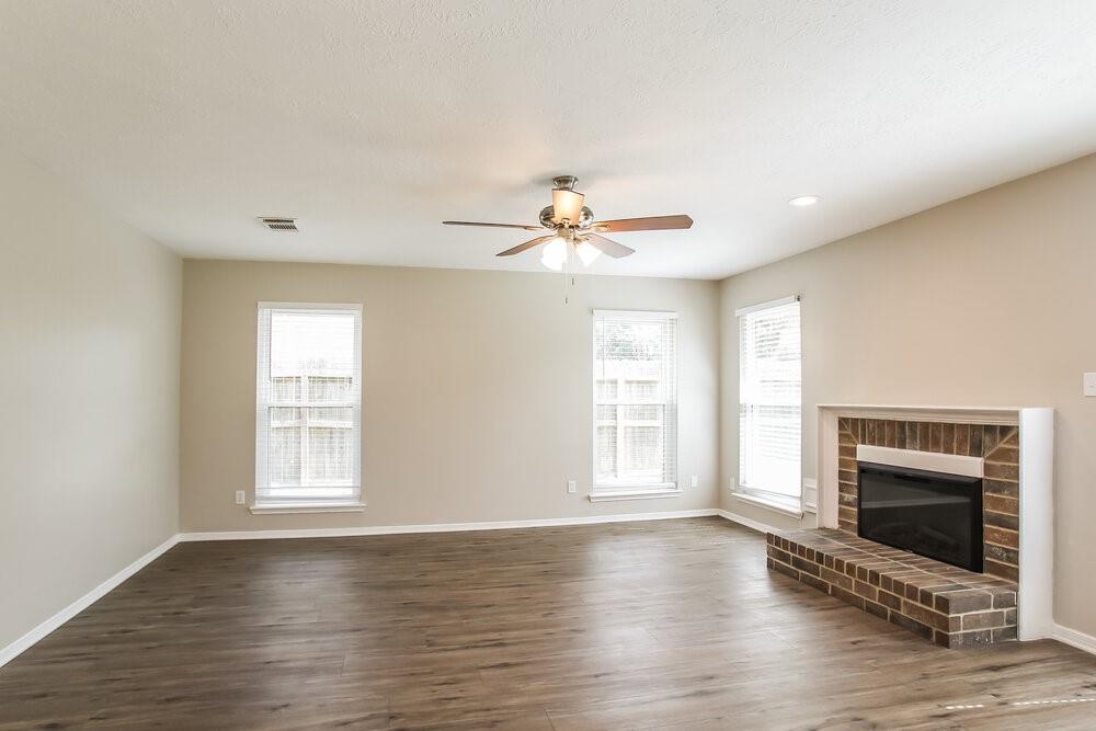 302 Dunford Court