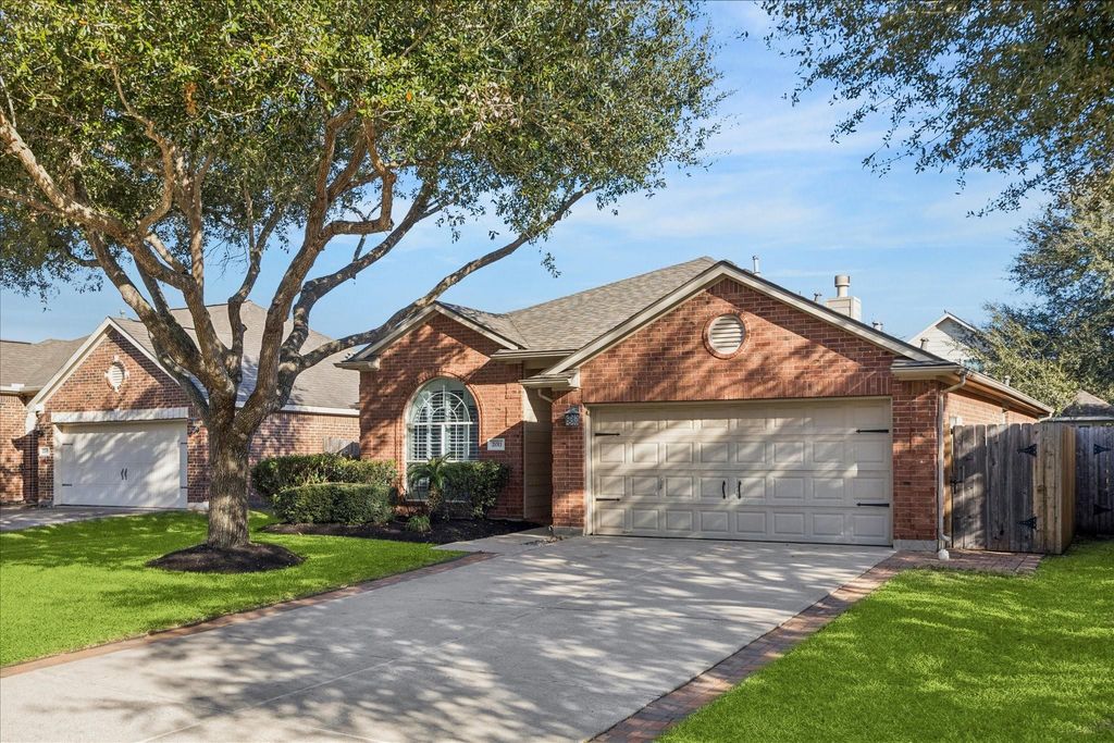 Photo of 2011 Arbor Gate Court, Richmond, TX 77469 (MLS # 61370252)