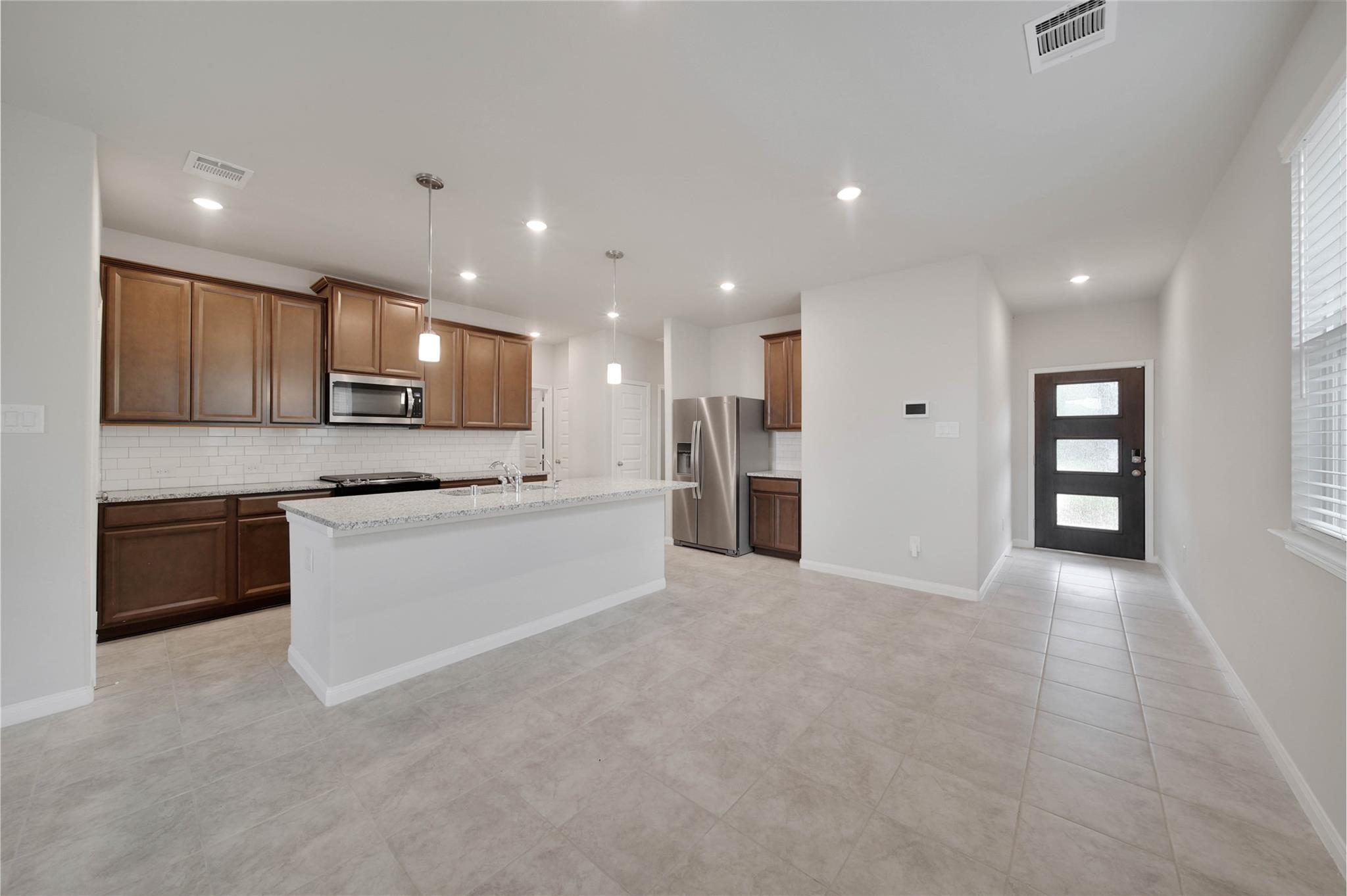 7080 Silverleaf Oak Street