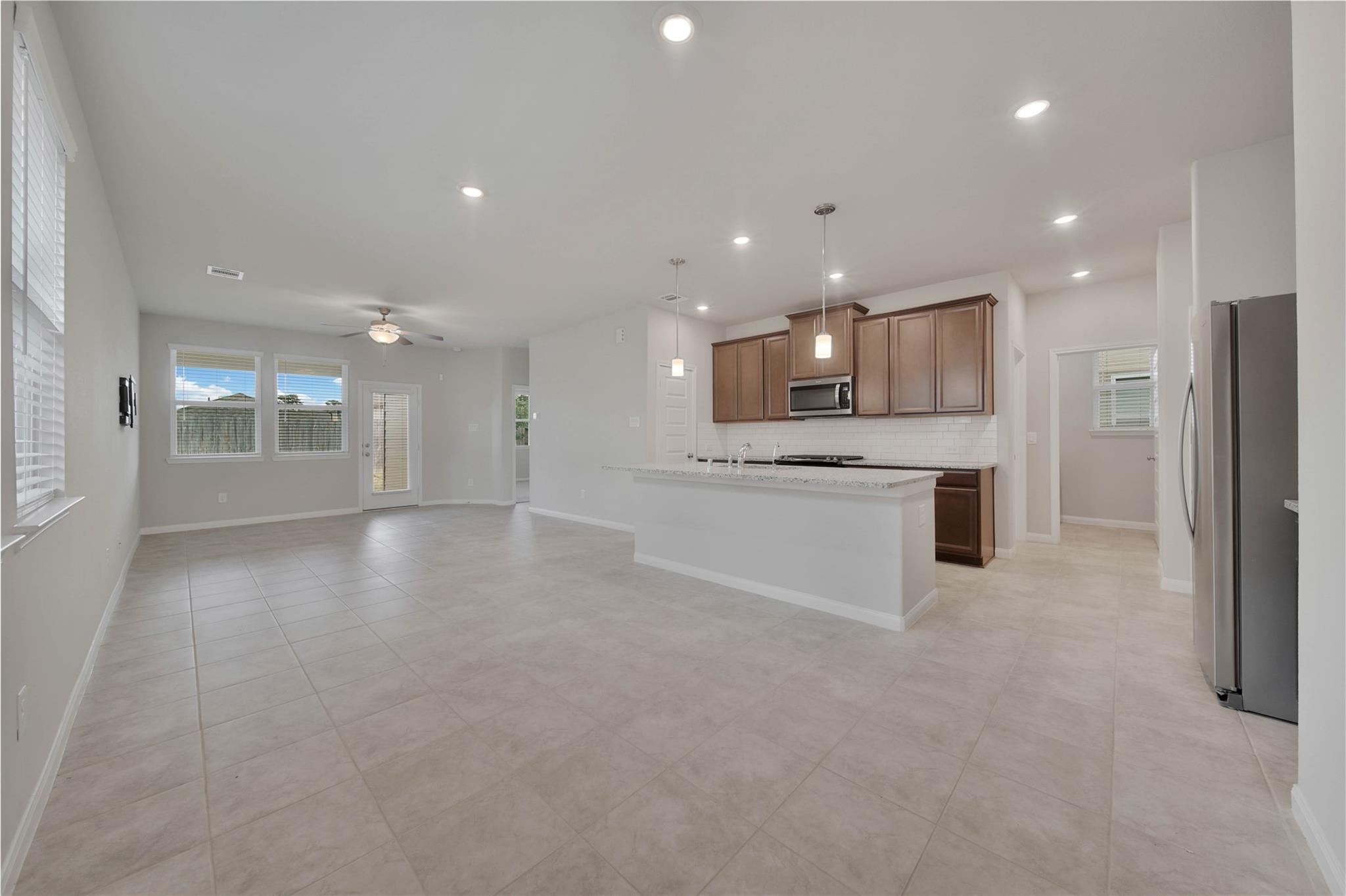 7080 Silverleaf Oak Street