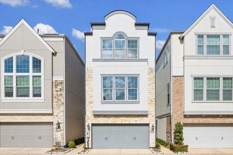 Photo of 6710 Sussex Manor Street, Houston, TX 77055 (MLS # 55156580)