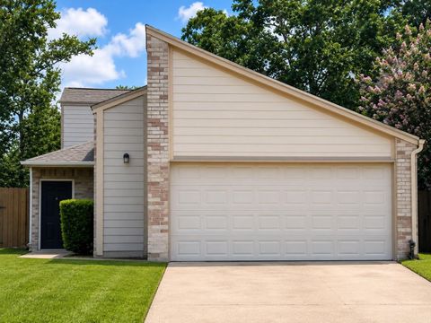 Photo of 11923 Lakewood West Drive, Cypress, TX 77429 (MLS # 14431729)