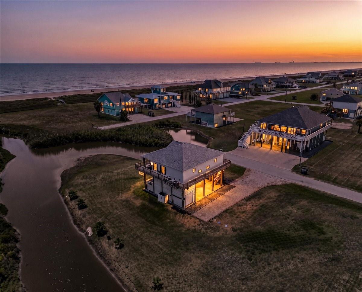 810 Casa Drive