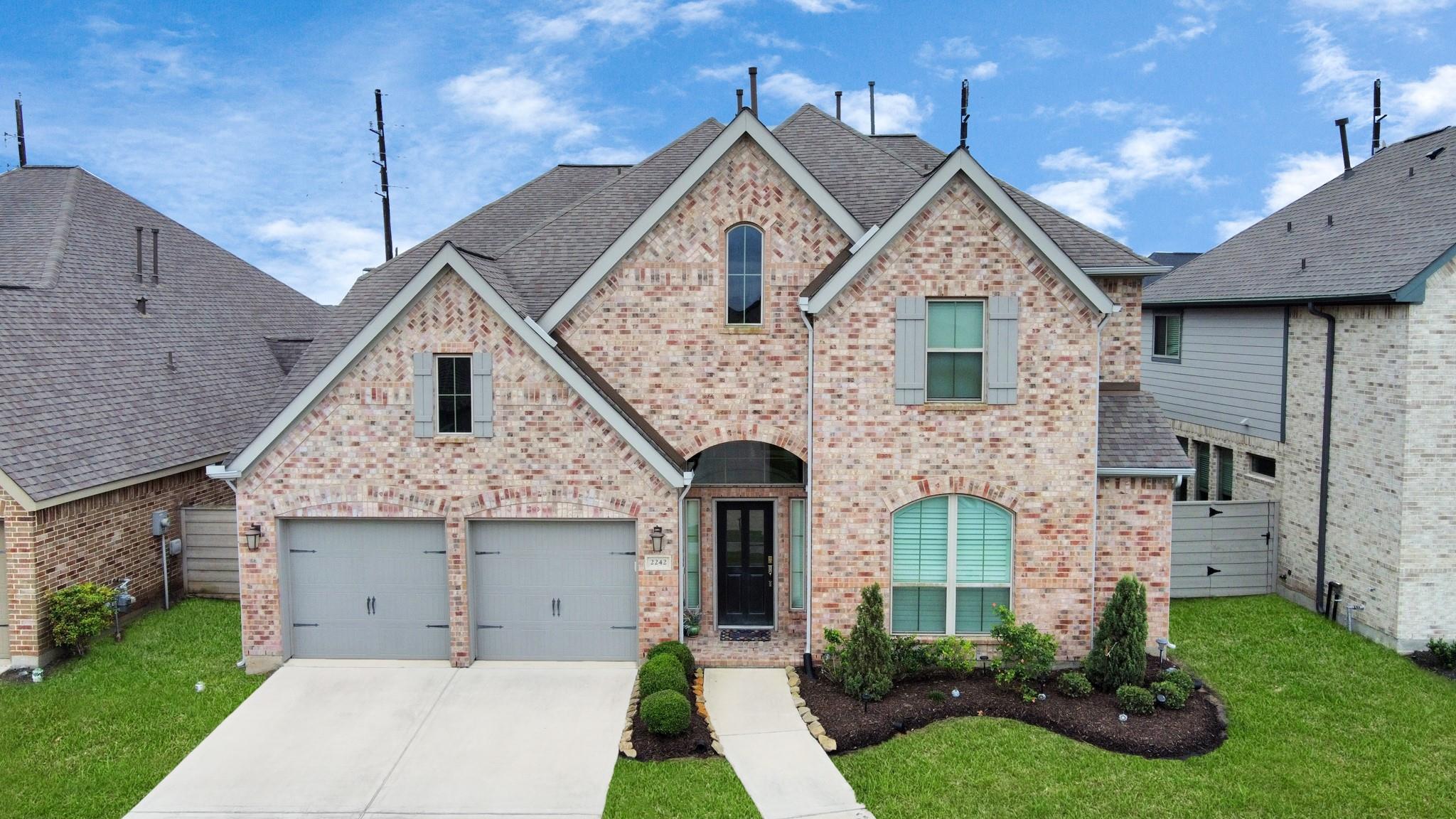 2242 Bayleaf Manor Drive