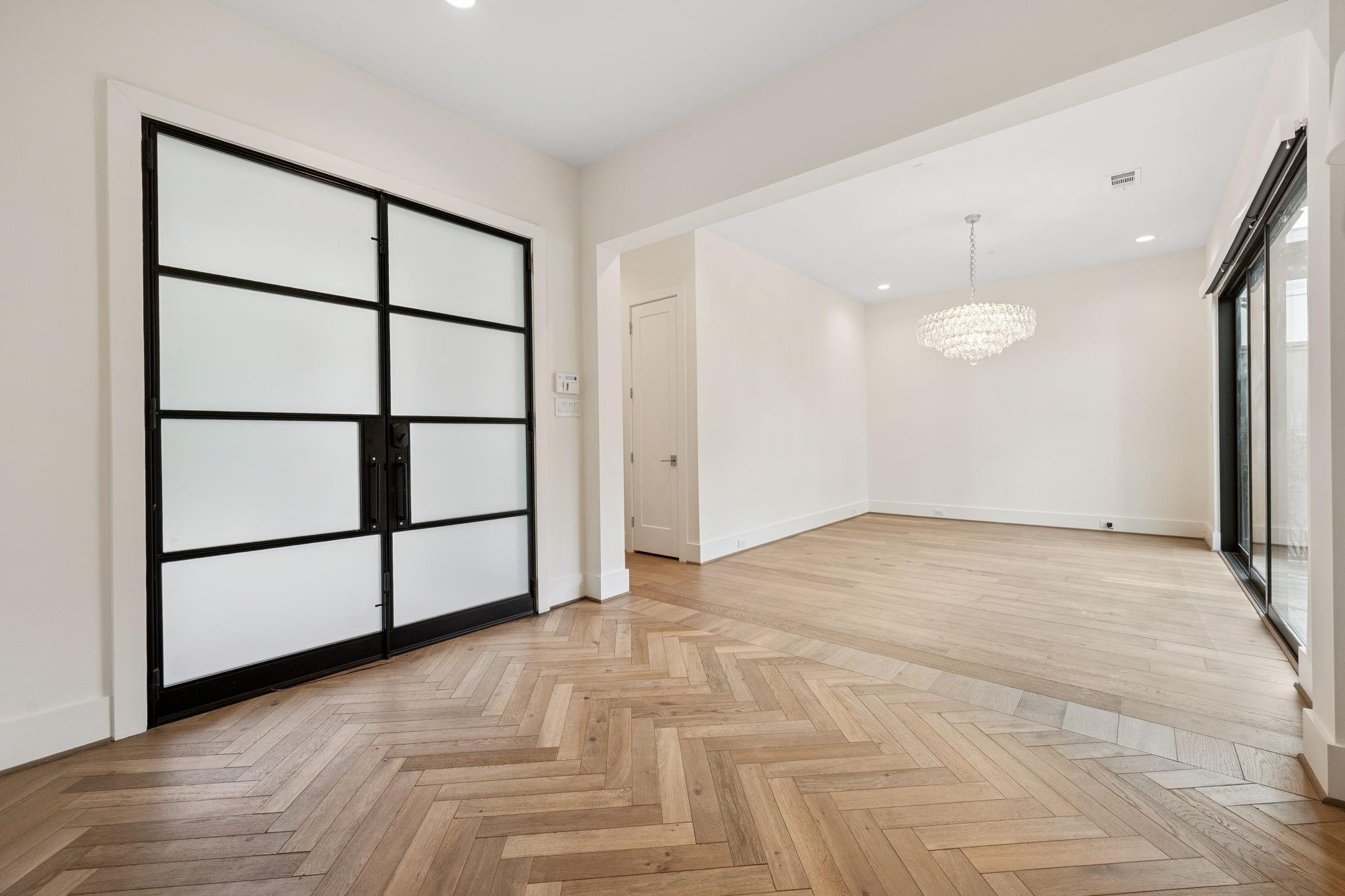 2320 Bartlett Street