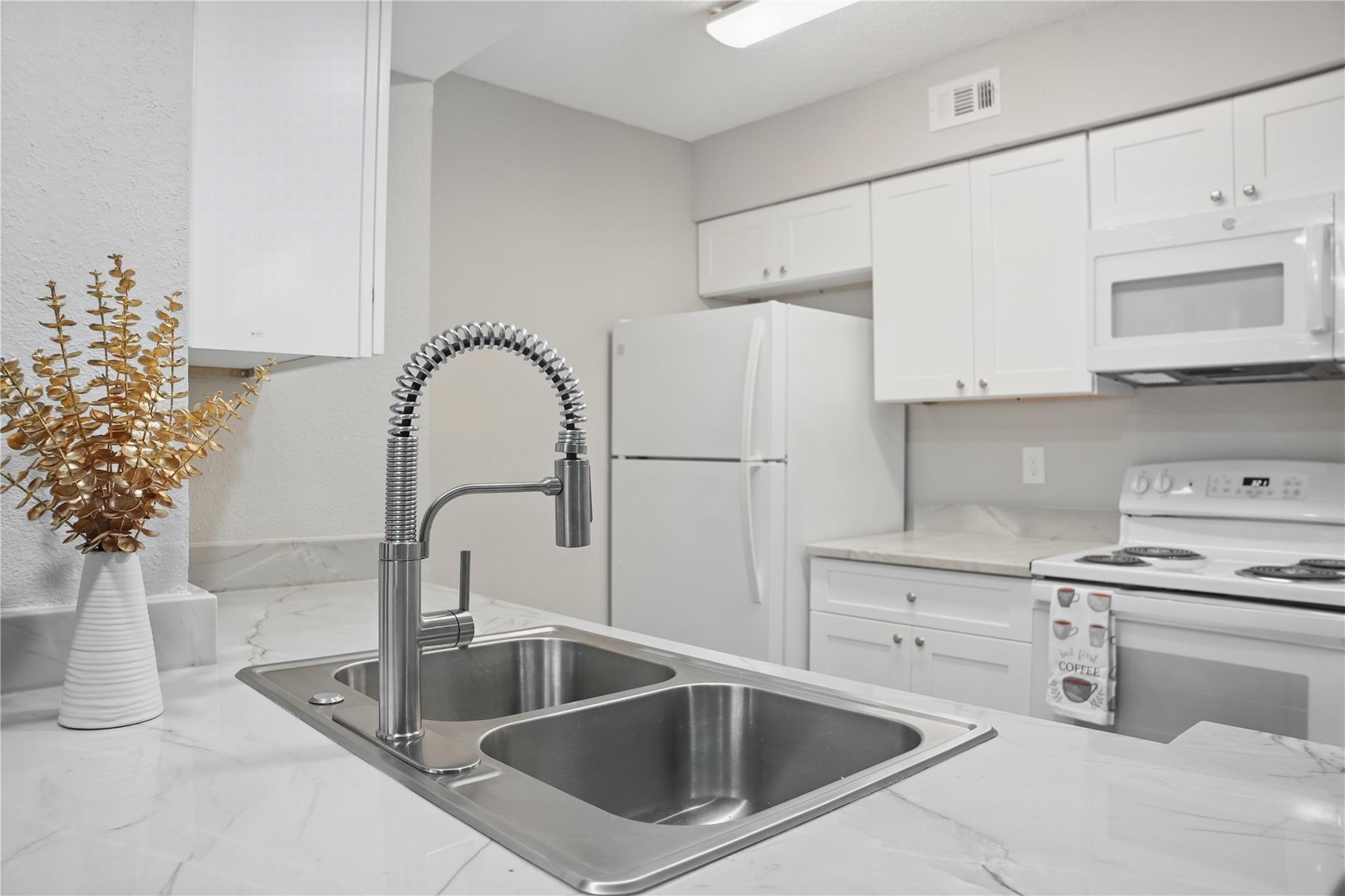 250 El Dorado Boulevard 205