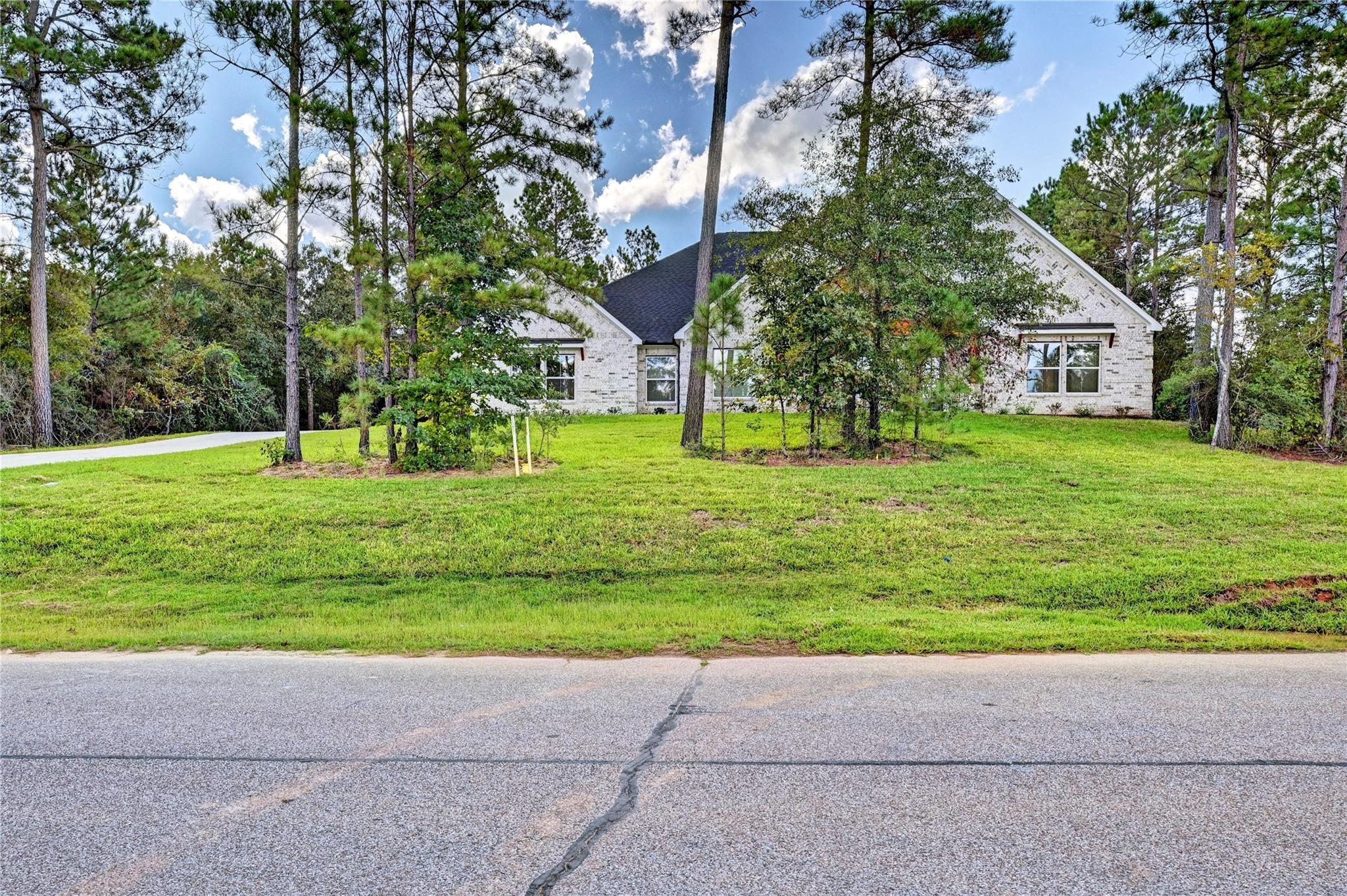 26127 E Crown Crossing Drive