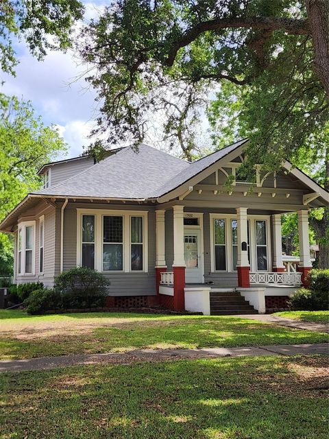Photo of 1500 6th St ST, Bay City, TX 77414 (MLS # 14794309)