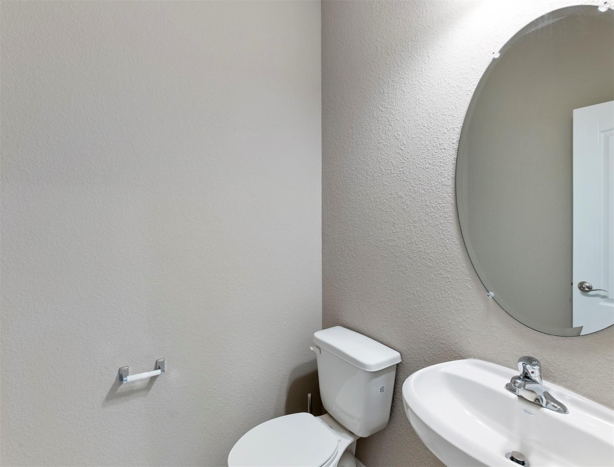 5712 Bluebonnet Lane