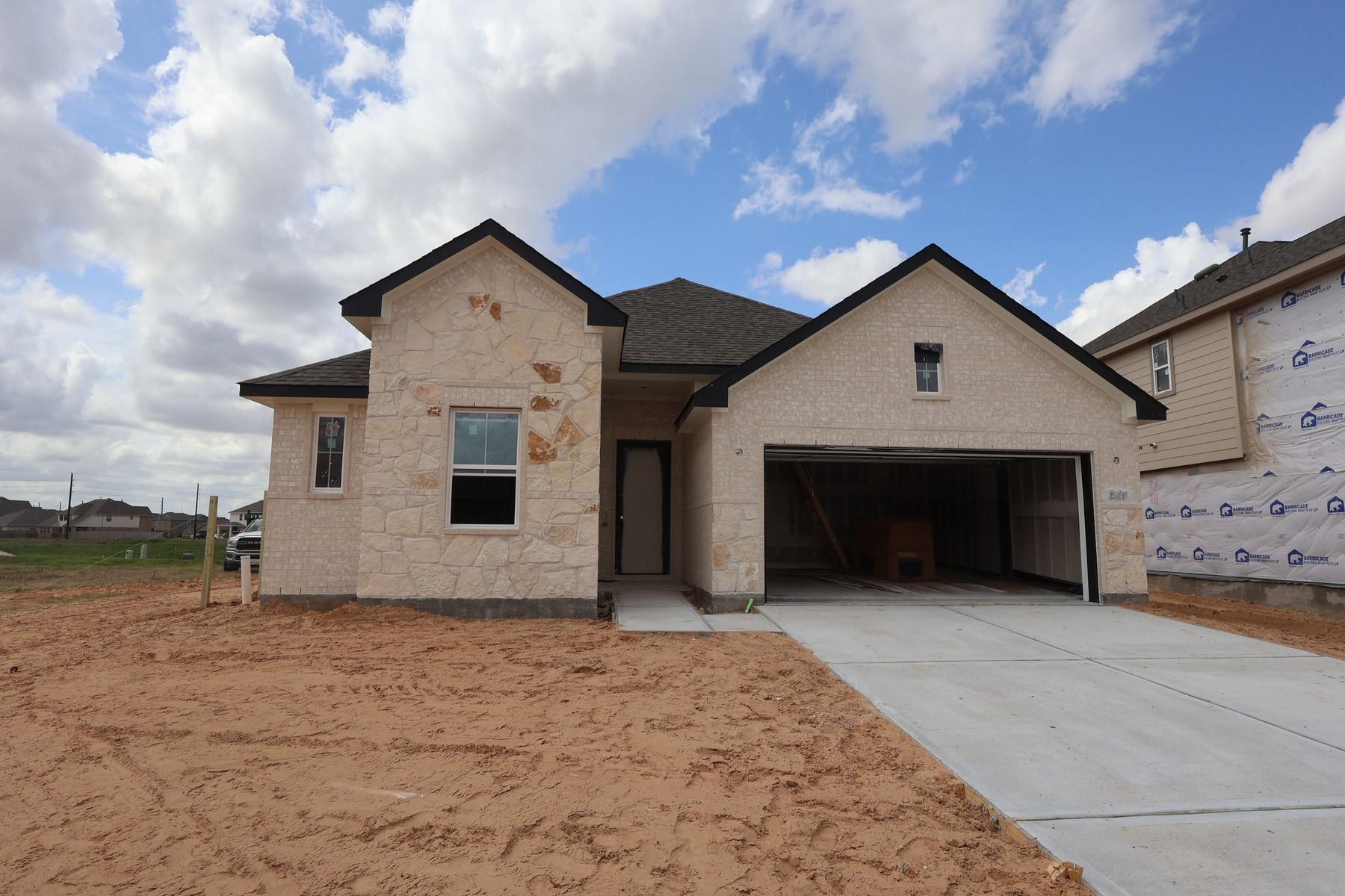 2811 Clapbread Lane