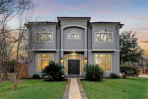 5519 Newcastle Street Bellaire TX 77401