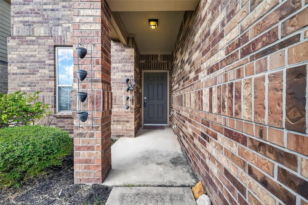 Photo of 4418 Windmill Run Drive, Houston, TX 77069 (MLS # 35664514)