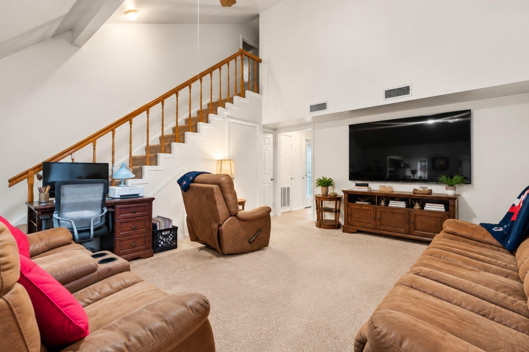6602 Tamar Drive A B