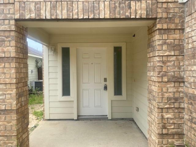 19110 Yellow Thrush Drive