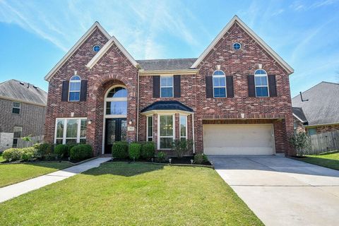 Photo of 3923 Birch Vale Lane, Sugar Land, TX 77479 (MLS # 85235616)