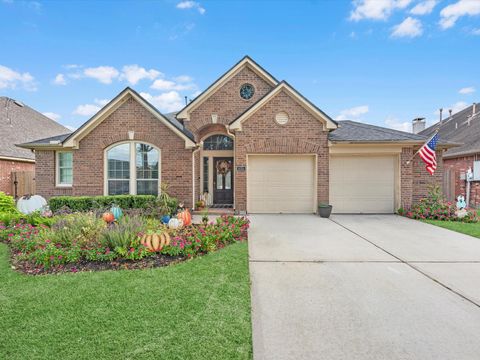 Photo of 6086 Scarborough Ln Lane, League City, TX 77573 (MLS # 39588312)
