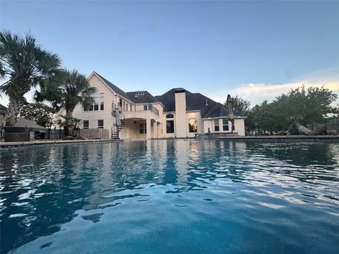 Photo of 9010 Taylor Circle, Orange, TX 77630 (MLS # 7400646)