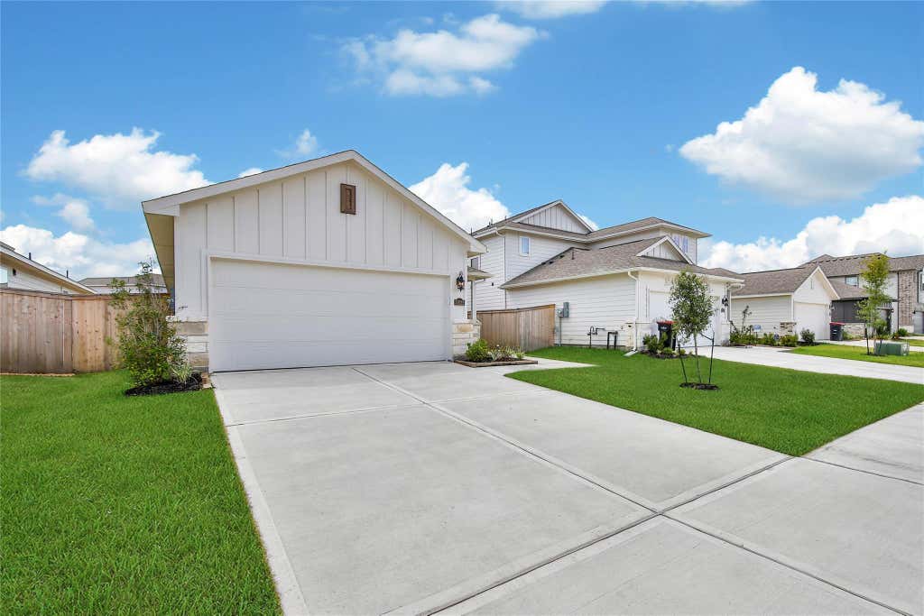 Photo of 31022 Perdido Valley Lane, Huffman, TX 77336 (MLS # 77461512)