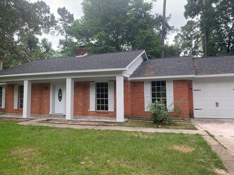 Photo of 334 Gamewood Drive, Spring, TX 77386 (MLS # 10570421)
