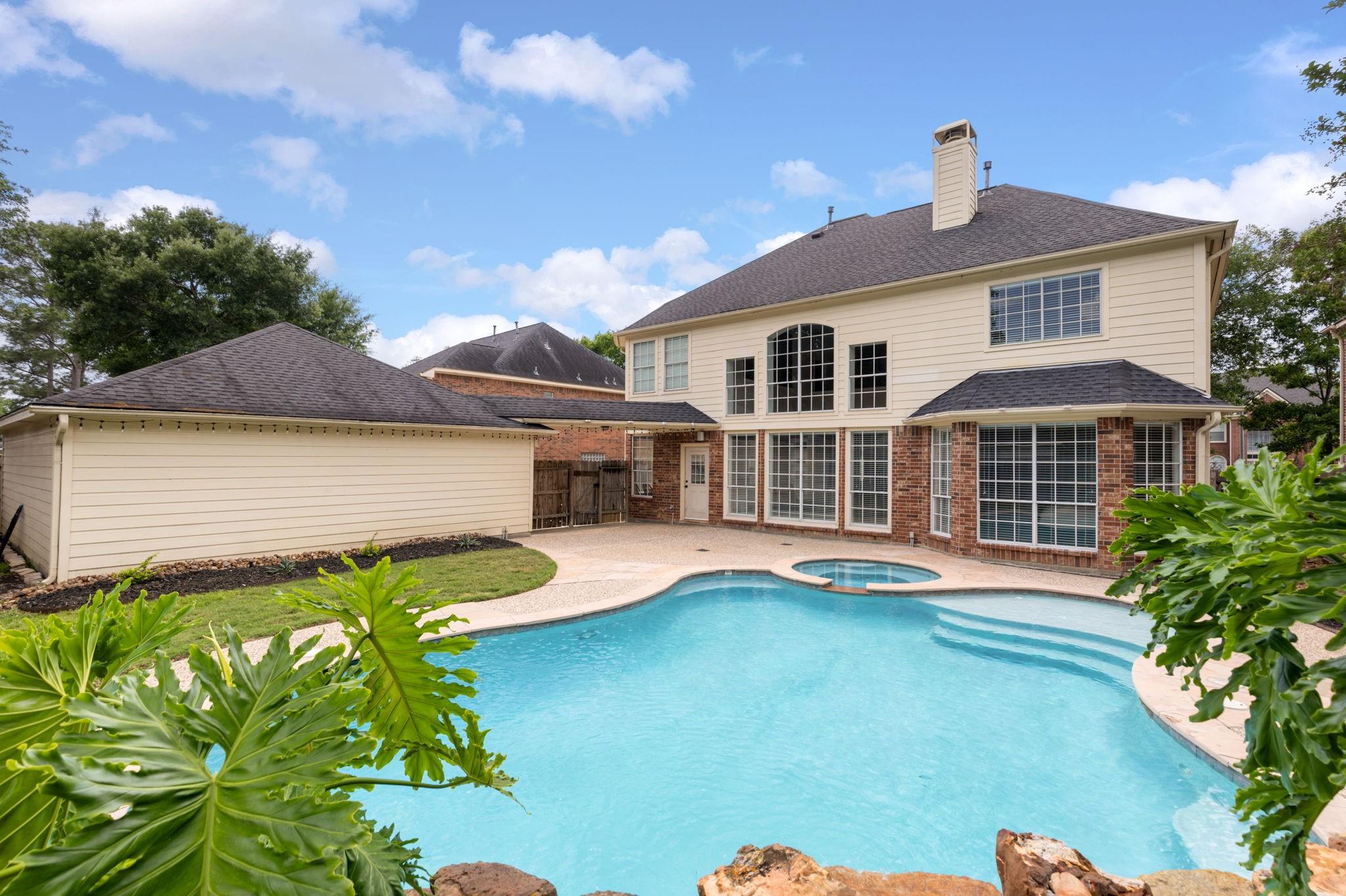 13524 Greenwood Manor Drive