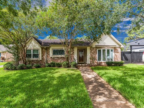 Photo of 1911 Mission Creek Circle, Houston, TX 77084 (MLS # 78313988)