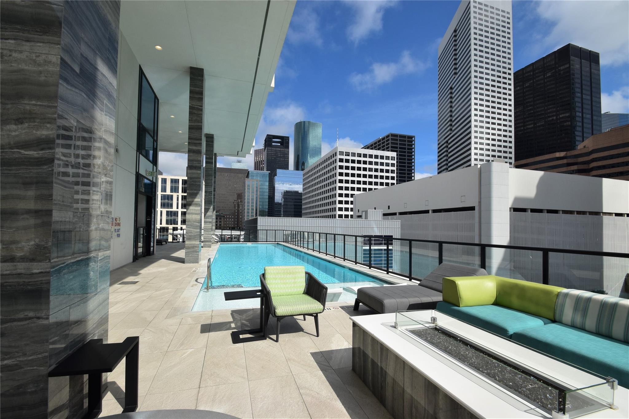 1211 Caroline Street 1106