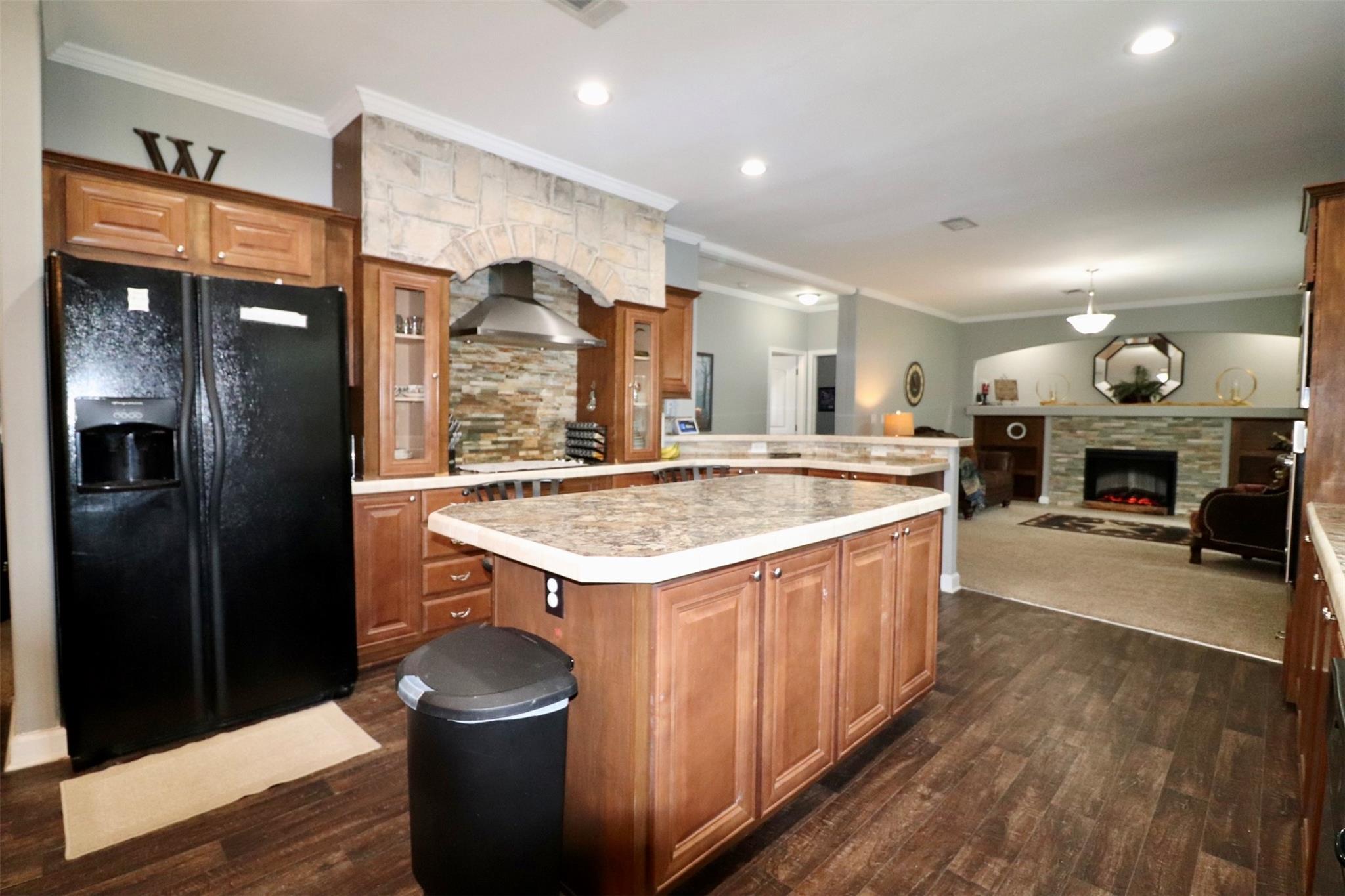 1250 Meekins Road