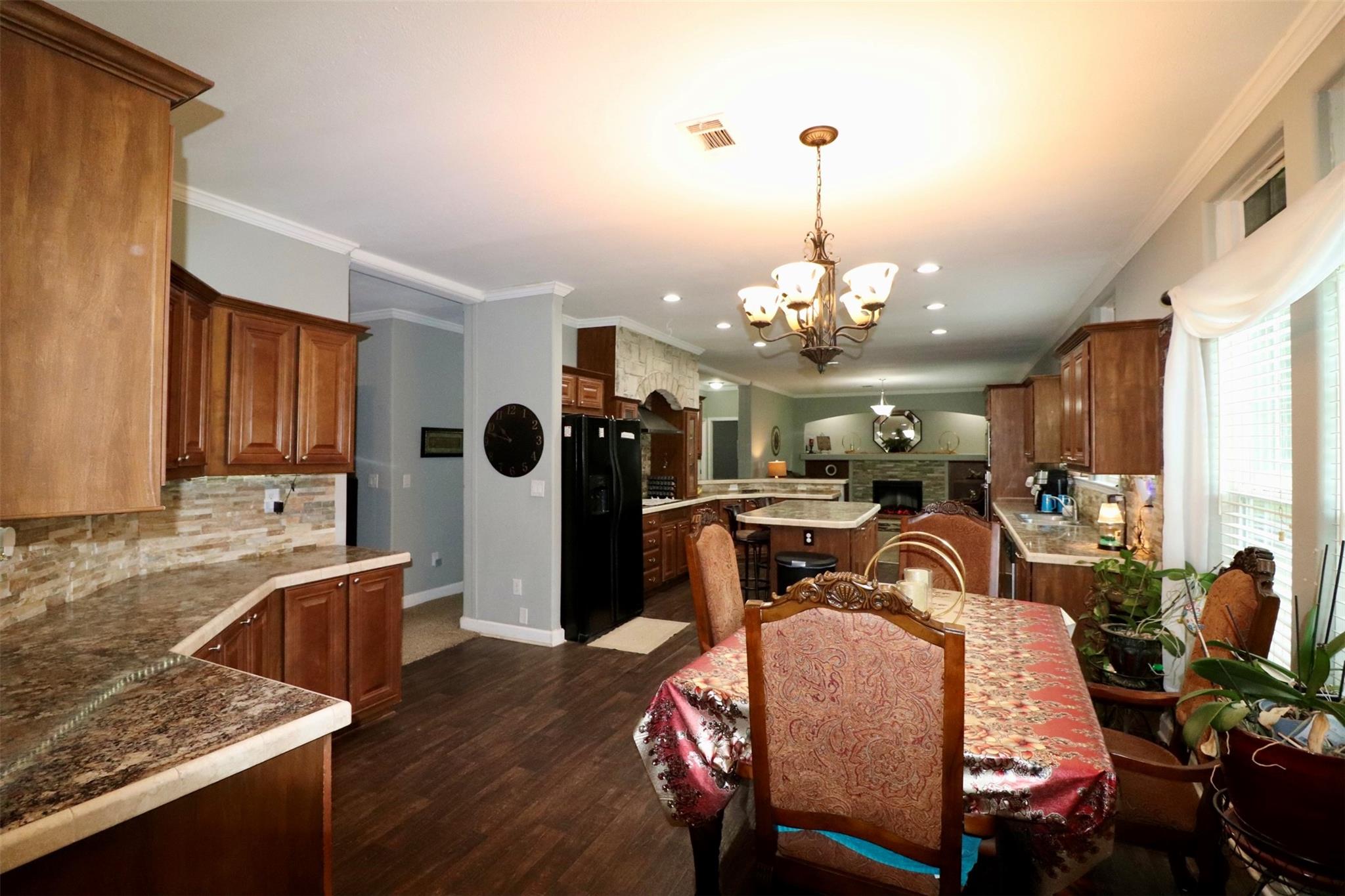 1250 Meekins Road
