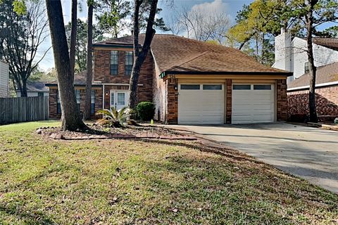 Photo of 134 E Pathfinders Circle, The Woodlands, TX 77381 (MLS # 48290022)