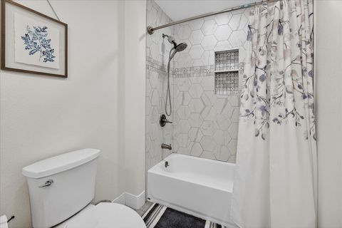 Tiny photo for 159 County Road 611a, Angleton, TX 77515 (MLS # 79494300)