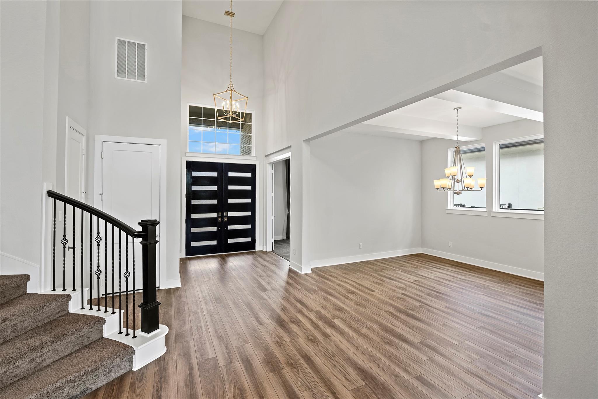 11018 White Caterpillar Drive