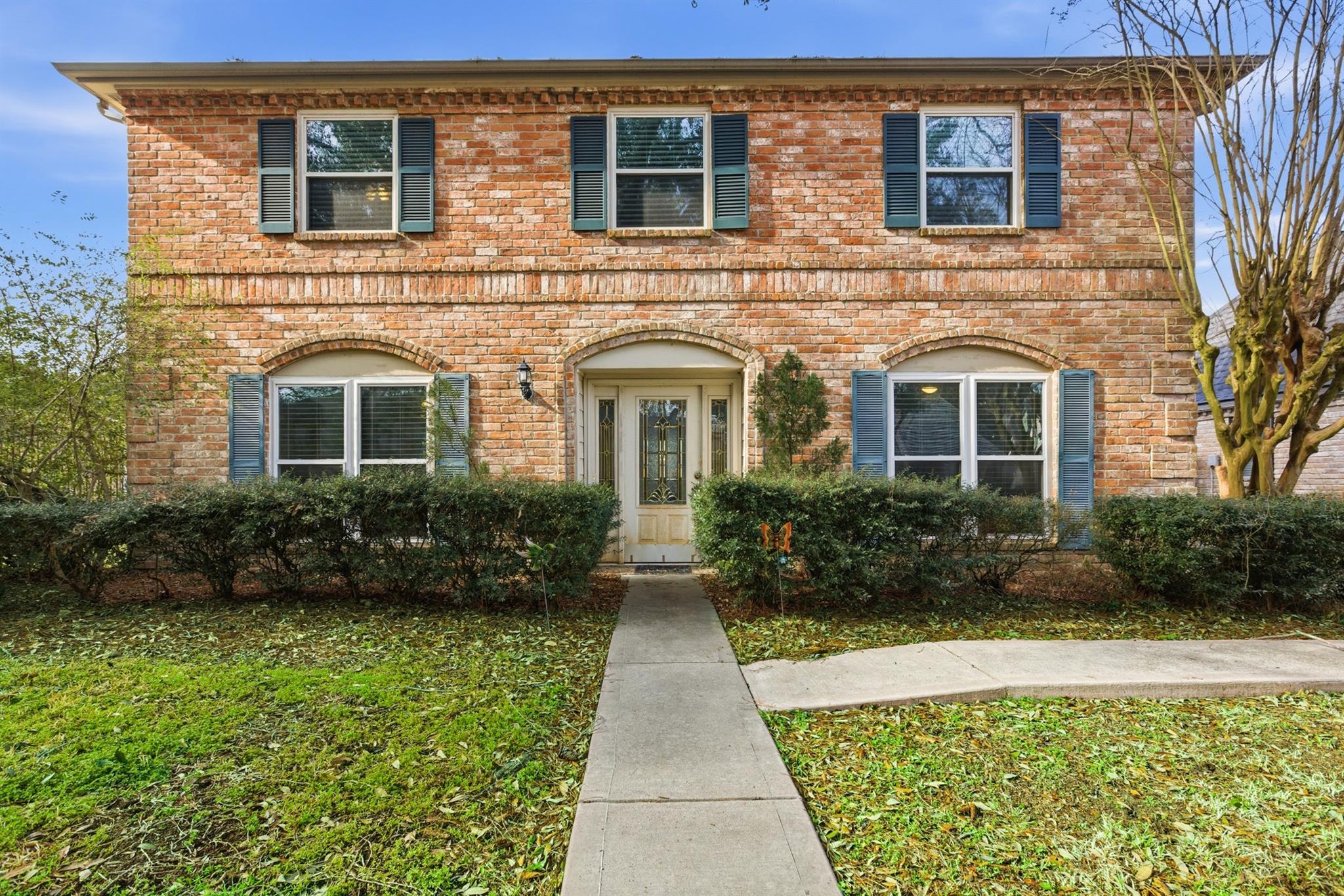 1306 Dominion Drive