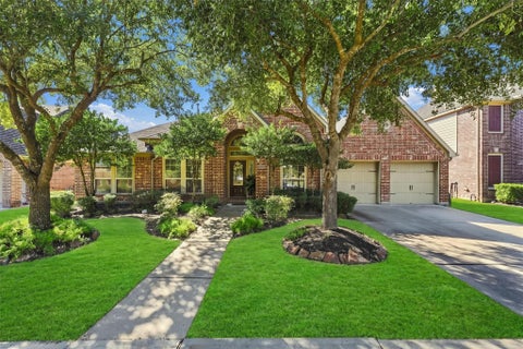 Photo of 13415 Breakwater Path Loop, Houston, TX 77044 (MLS # 32456511)