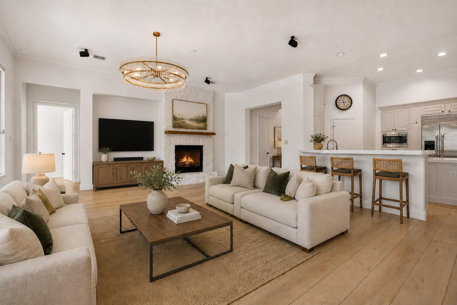 7242 Lake Paloma Trail